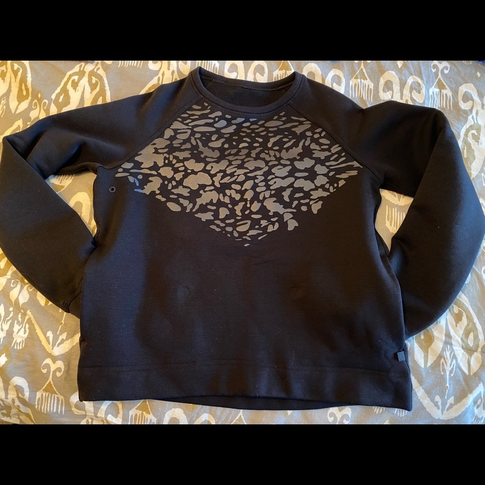 Lululemon sweatshirt size 6/8